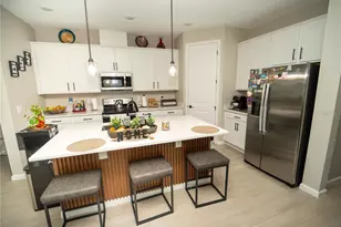 233 Hilltop Bloom Loop, Haines City, FL 33844 - Photo 4