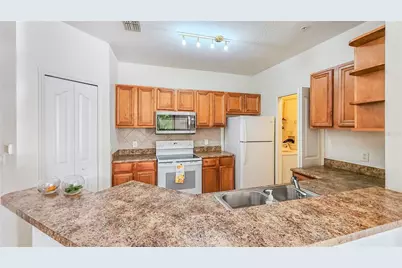 6149 Metrowest Boulevard #203, Orlando, FL 32835 - Photo 6