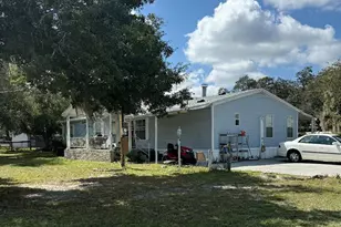 126 W Socrum Loop Rd, Lakeland, FL 33809 - Photo 2