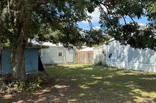 126 W Socrum Loop Rd, Lakeland, FL 33809 - Photo 8