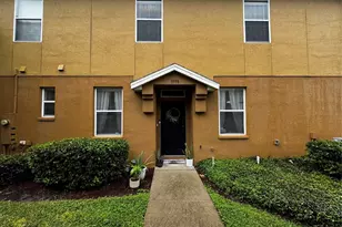 3998 Pemberly Pines Cir, Saint Cloud, FL 34769 - Photo 2