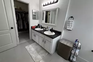 3998 Pemberly Pines Cir, Saint Cloud, FL 34769 - Photo 16