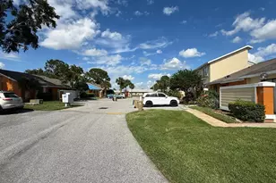 21 Silver Park Cir, Kissimmee, FL 34743 - Photo 4