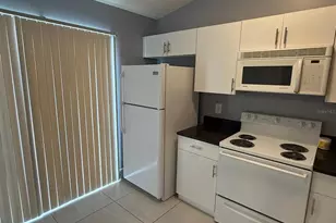 21 Silver Park Cir, Kissimmee, FL 34743 - Photo 12