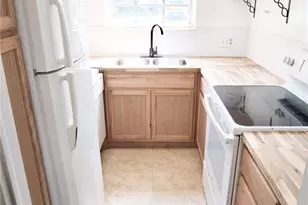 4212 Lake Underhill Rd, Orlando, FL 32803 - Photo 12