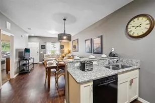 2901 Edenshire Wy, Kissimmee, FL 34746 - Photo 10