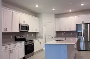 2513 Peace Of Mind Ave, Kissimmee, FL 34744 - Photo 10