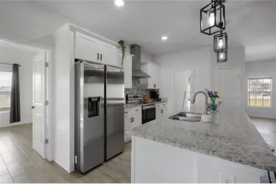 817 Desmoines Place, Kissimmee, FL 34759 - Photo 12