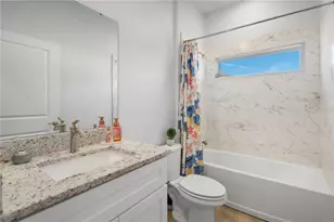 817 Desmoines Pl, Kissimmee, FL 34759 - Photo 18