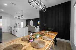 817 Desmoines Pl, Kissimmee, FL 34759 - Photo 10