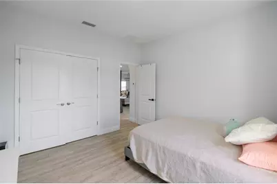 817 Desmoines Place, Kissimmee, FL 34759 - Photo 16