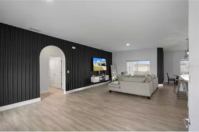 817 Desmoines Place, Kissimmee, FL 34759 - Photo 4