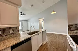 1201 Bermuda Lakes Ln, Kissimmee, FL 34741 - Photo 4