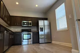 3927 Pemberly Pines Cir, Saint Cloud, FL 34769 - Photo 6