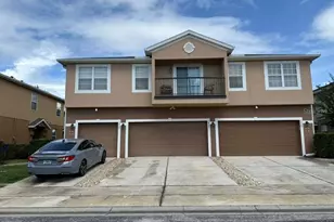 3927 Pemberly Pines Cir, Saint Cloud, FL 34769 - Photo 1