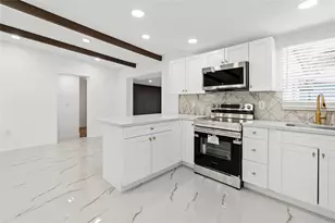 7620 Dennison Dr, Tampa, FL 33619 - Photo 12