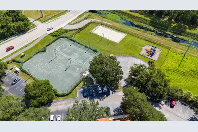 5548 Metrowest Boulevard #202, Orlando, FL 32811 - Photo 14