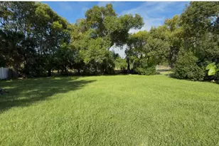 810 S Thacker Ave, Kissimmee, FL 34741 - Photo 6