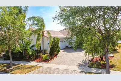 3549 Somerset Circle, Kissimmee, FL 34746 - Photo 8