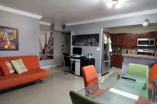 661 NE 195th St, Miami, FL 33179 - Photo 12