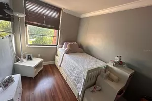 661 NE 195th St, Miami, FL 33179 - Photo 4