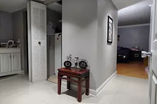 661 NE 195th St, Miami, FL 33179 - Photo 14