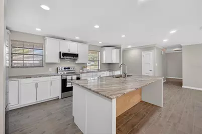 7 E Bay Street, Davenport, FL 33837 - Photo 16