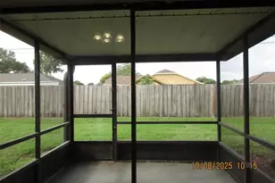 50 Silver Falls Cir, Kissimmee, FL 34743 - Photo 20