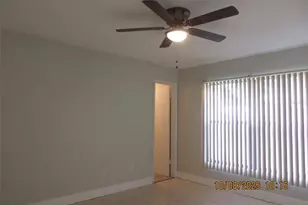 50 Silver Falls Cir, Kissimmee, FL 34743 - Photo 22