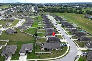 1552 Swan Lake Cir, Dundee, FL 33838 - Photo 4