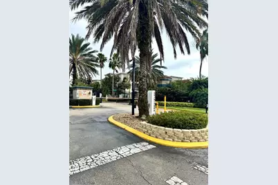 3051 Greystone Loop #306, Kissimmee, FL 34741 - Photo 4