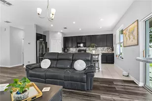 246 Aberdeen St, Davenport, FL 33896 - Photo 8