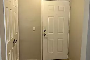 4184 Versailles Dr, Orlando, FL 32808 - Photo 2