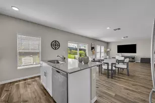 2402 Oakwood Ln, Davenport, FL 33837 - Photo 18