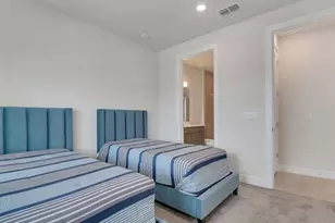 4532 Gliding Wave St, Winter Garden, FL 34787 - Photo 12