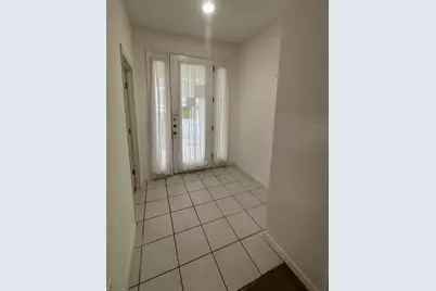 2915 Sunset Lakes Boulevard, Kissimmee, FL 34747 - Photo 10