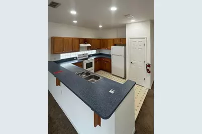 2915 Sunset Lakes Boulevard, Kissimmee, FL 34747 - Photo 8