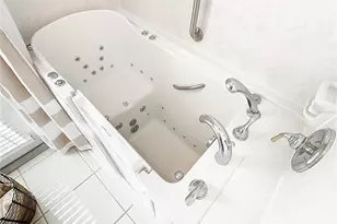 915 San Raphael St, Poinciana, FL 34759 - Photo 36