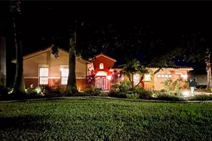 915 San Raphael St, Poinciana, FL 34759 - Photo 2