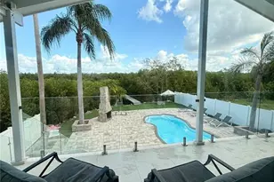 8117 Bay Dr, Tampa, FL 33635 - Photo 30