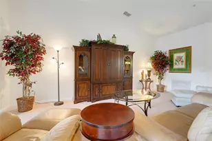 8374 Quimby Cir, Davenport, FL 33896 - Photo 10