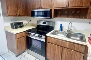 3 Las Brisas Way, Kissimmee, FL 34743 - Photo 4