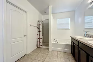 3217 Queen Alexandria Dr, Kissimmee, FL 34744 - Photo 26