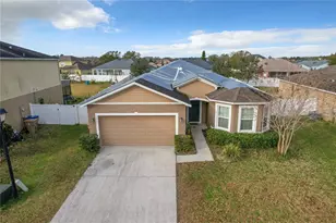 3217 Queen Alexandria Dr, Kissimmee, FL 34744 - Photo 4