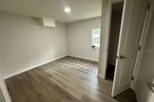 17405 NE 38th Lane Rd, Silver Springs, FL 34488 - Photo 10