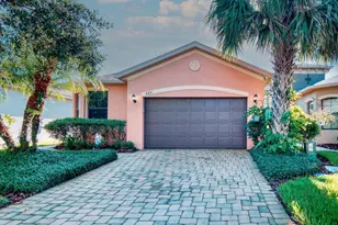 640 Grand Canal Dr, Kissimmee, FL 34759 - Photo 1