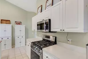 614 Dolcetto Dr, Davenport, FL 33897 - Photo 8