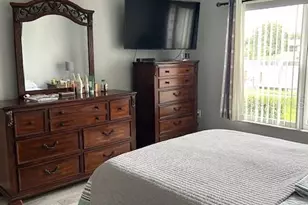 2684 Emerald Lake Ct, Kissimmee, FL 34744 - Photo 18