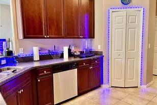 4637 Huron Bay Cir, Kissimmee, FL 34759 - Photo 14