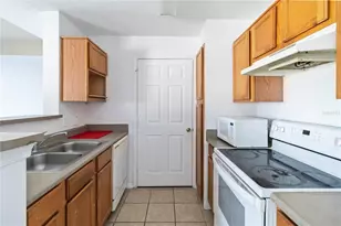 3714 Palm Desert Ln, Orlando, FL 32839 - Photo 12